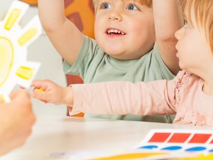 3–6 Yaş Çocuklarda Kavram Öğrenimi: Renk, Şekil ve Meslekleri Oyunla Öğretme Yaklaşımı