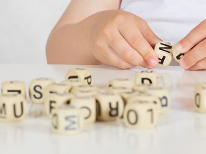 Kelime Oyunları Çocukların Zihinsel Gelişimini Nasıl Destekler?