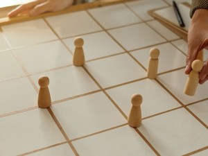 Mantık ve Strateji Oyunlarıyla Çocuklarda Dikkat ve Problem Çözme Becerisi Mantık ve Strateji Oyunlarıyla Çocuklarda Dikkat ve Problem Çözme Becerisi