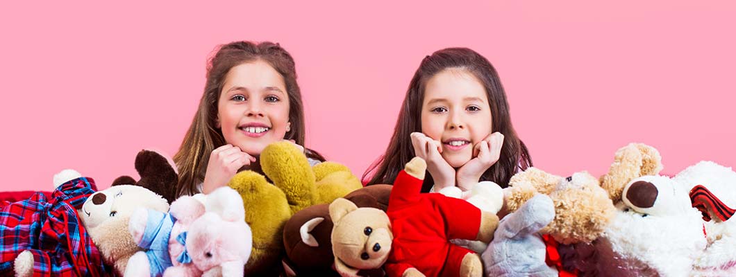 Peluş Oyuncakların Çocuk Gelişimindeki Yeri: Sadece Bir Oyuncak Değil Peluş Oyuncakların Çocuk Gelişimindeki Yeri: Sadece Bir Oyuncak Değil