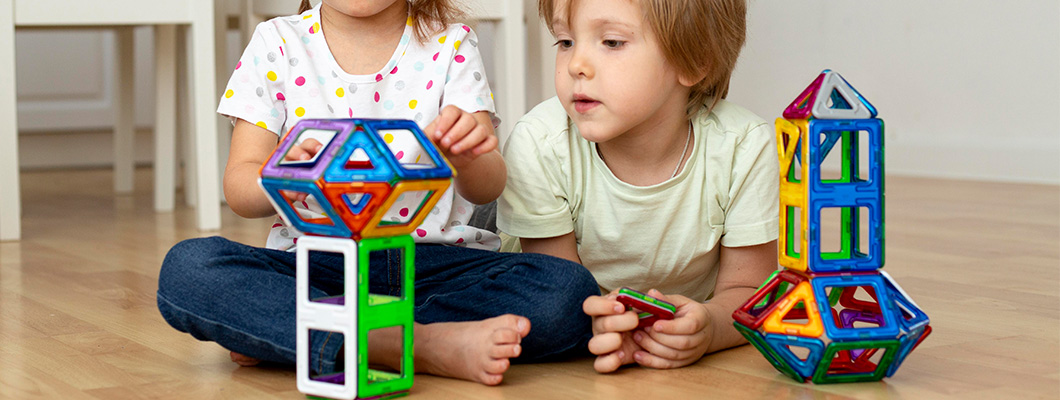 Yapı Oyunları Kaç Yaş İçin Uygundur? Doğru Oyuncak Nasıl Seçilir?
