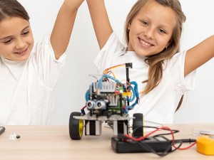 Çocuklarda Mekanik Merakı Nasıl Başlar? Küçük Keşiflerle Bilime Adım Atmak