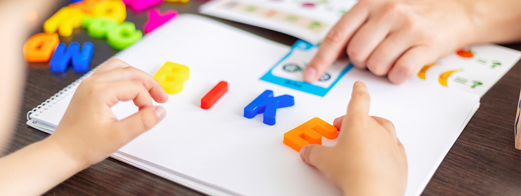 Çocuğumun Kelime Dağarcığını Nasıl Geliştiririm? Oyunla Öğrenmenin Gücü Çocuğumun Kelime Dağarcığını Nasıl Geliştiririm? Oyunla Öğrenmenin Gücü